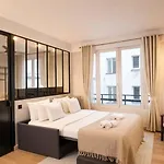 Apartment Champs-elysees - Prestige With Lift Avenue Matignon Paris
