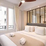 Champs-elysees - Prestige With Lift Avenue Matignon דירה פריז