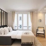 Champs-elysees - Prestige With Lift Avenue Matignon דירה פריז