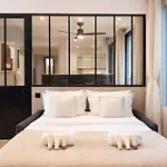 Champs-elysees - Prestige With Lift Avenue Matignon דירה