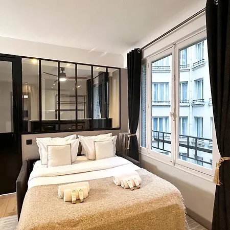 Champs-elysees - Prestige With Lift Avenue Matignon 公寓