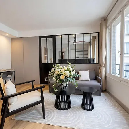 Champs-elysees - Prestige With Lift Avenue Matignon דירה *