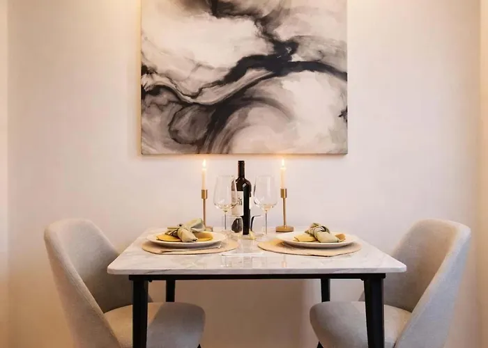 Champs-elysees - Prestige With Lift Avenue Matignon *