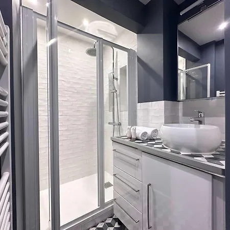 Champs-elysees - Prestige With Lift Avenue Matignon Apartment Paris