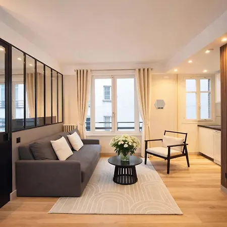 Champs-elysees - Prestige With Lift Avenue Matignon Apartamento