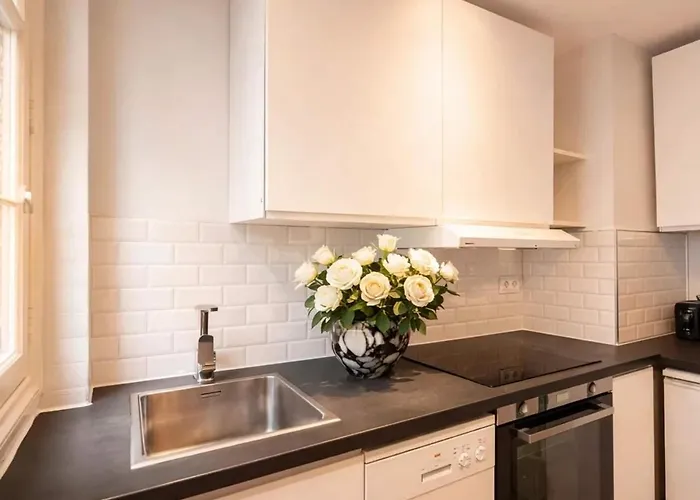 Apartamento Champs-elysees - Prestige With Lift Avenue Matignon *